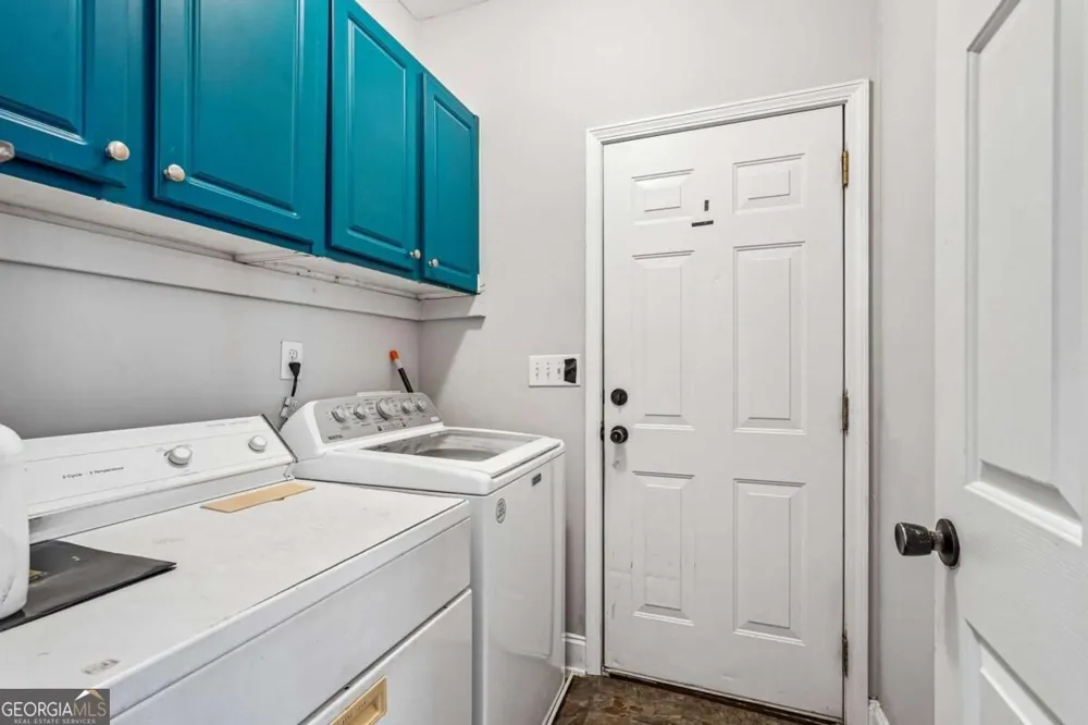 4010 Embassy WAY Lilburn, GA 30047