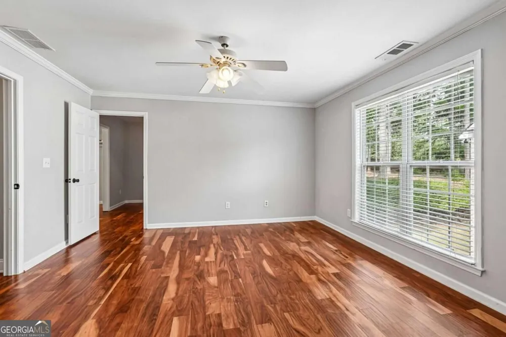 4010 Embassy WAY Lilburn, GA 30047