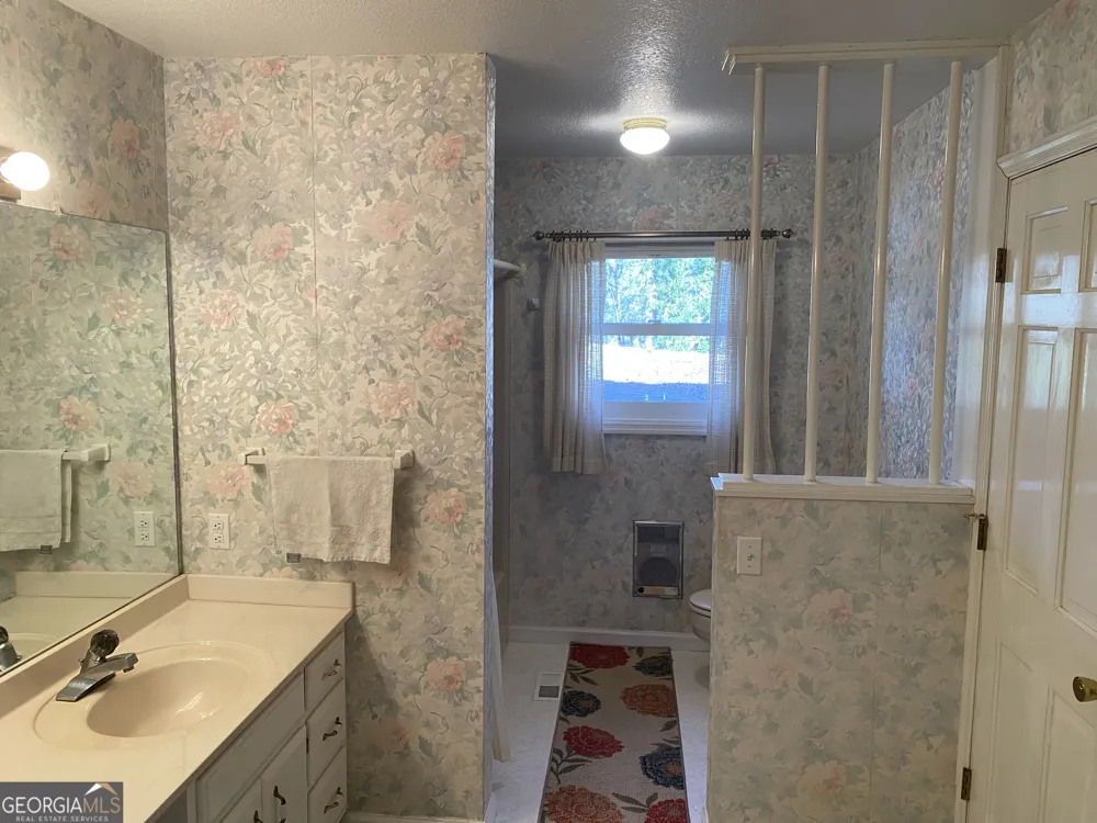 373 Western WAY Rabun Gap, GA 30568