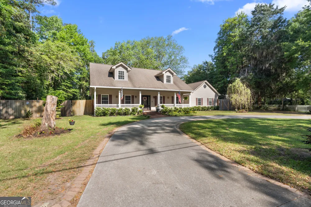 8609 Gohler AVE Savannah, GA 31406