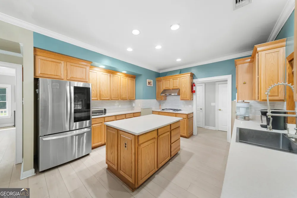 8609 Gohler AVE Savannah, GA 31406