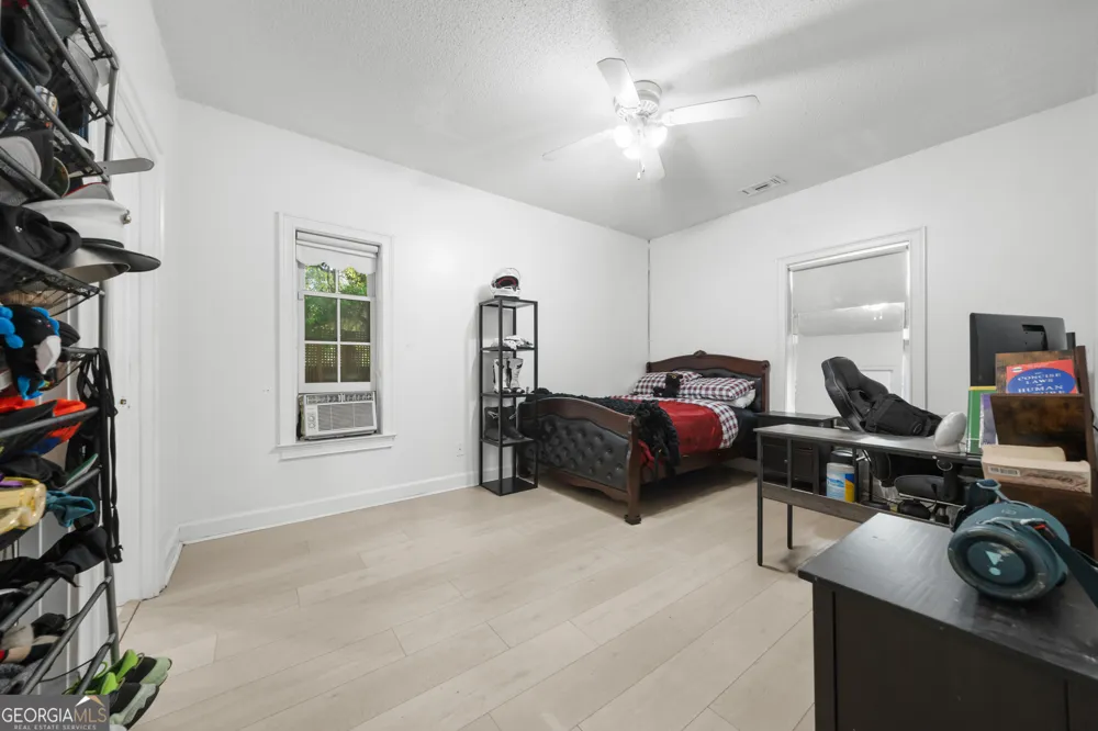 8609 Gohler AVE Savannah, GA 31406