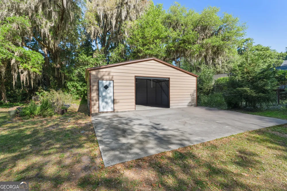 8609 Gohler AVE Savannah, GA 31406