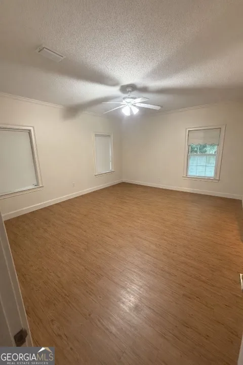 8609 Gohler AVE Savannah, GA 31406