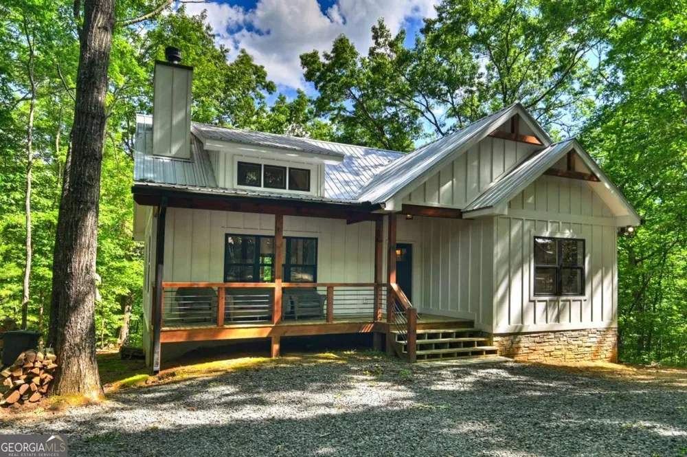 285 Pine Terrace CIR Blue Ridge, GA 30513