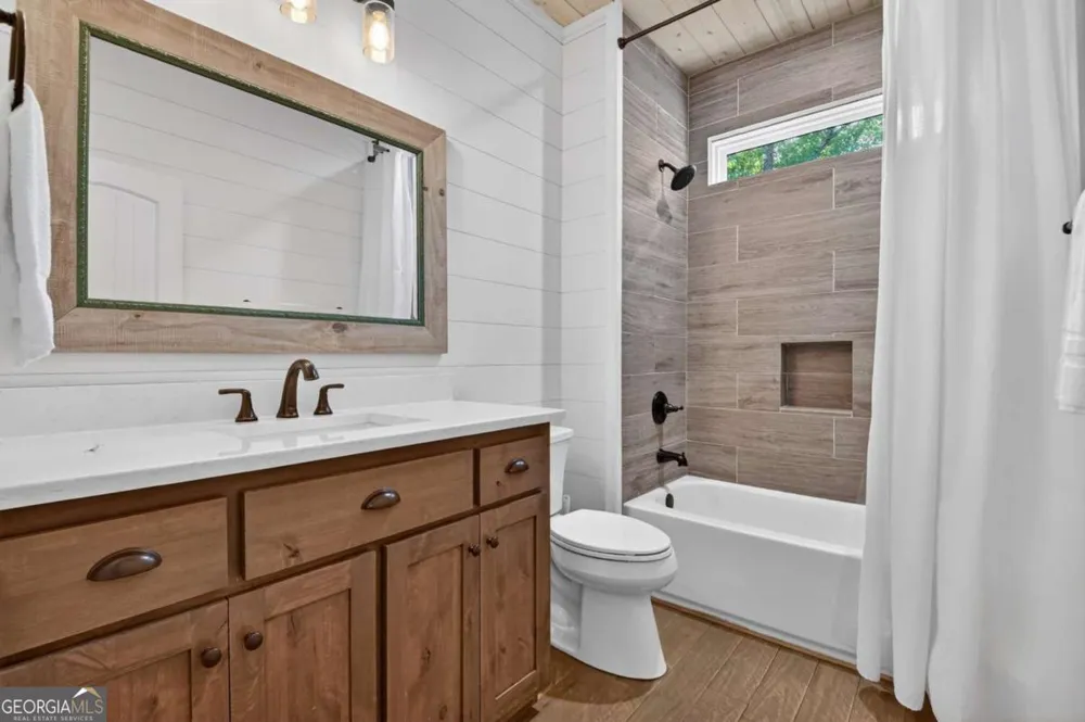 285 Pine Terrace CIR Blue Ridge, GA 30513