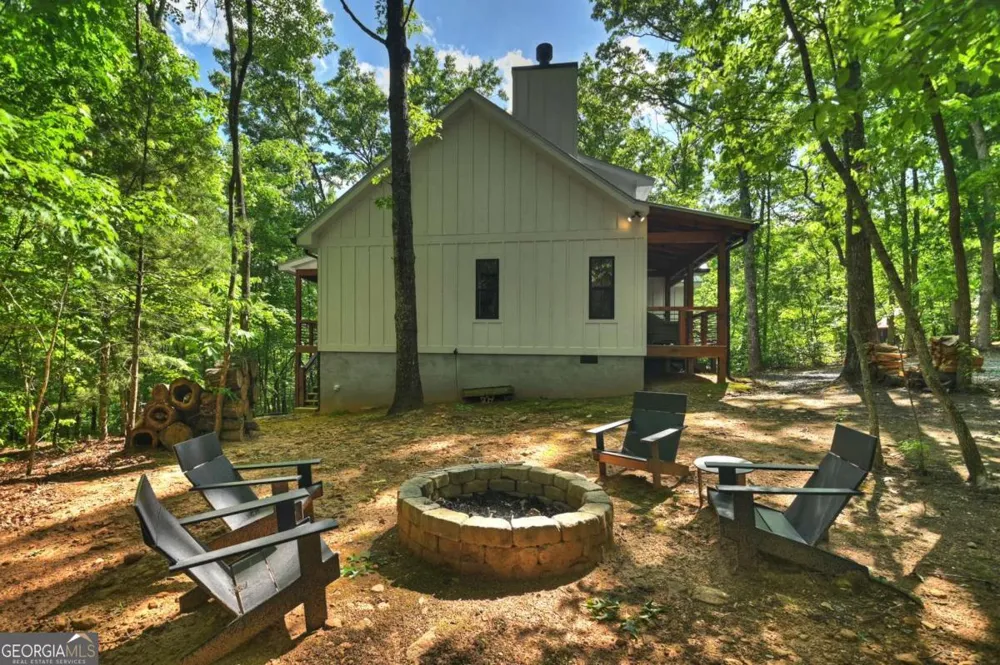 285 Pine Terrace CIR Blue Ridge, GA 30513