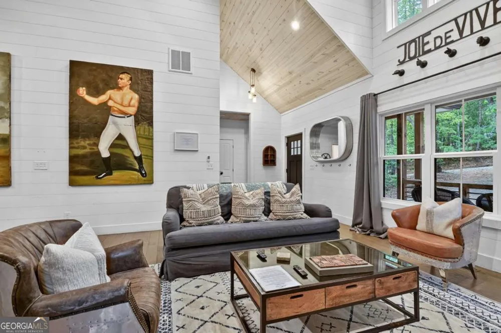 285 Pine Terrace CIR Blue Ridge, GA 30513