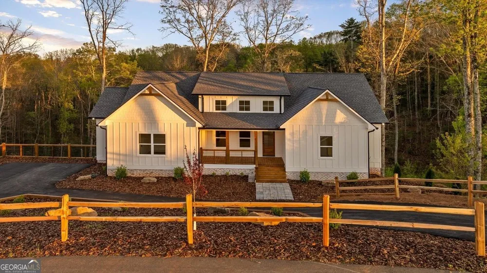 222 Mystic DR Ellijay, GA 30540