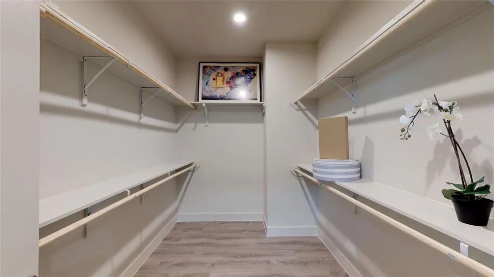 5726 Rucio Lane Houston, TX 77092