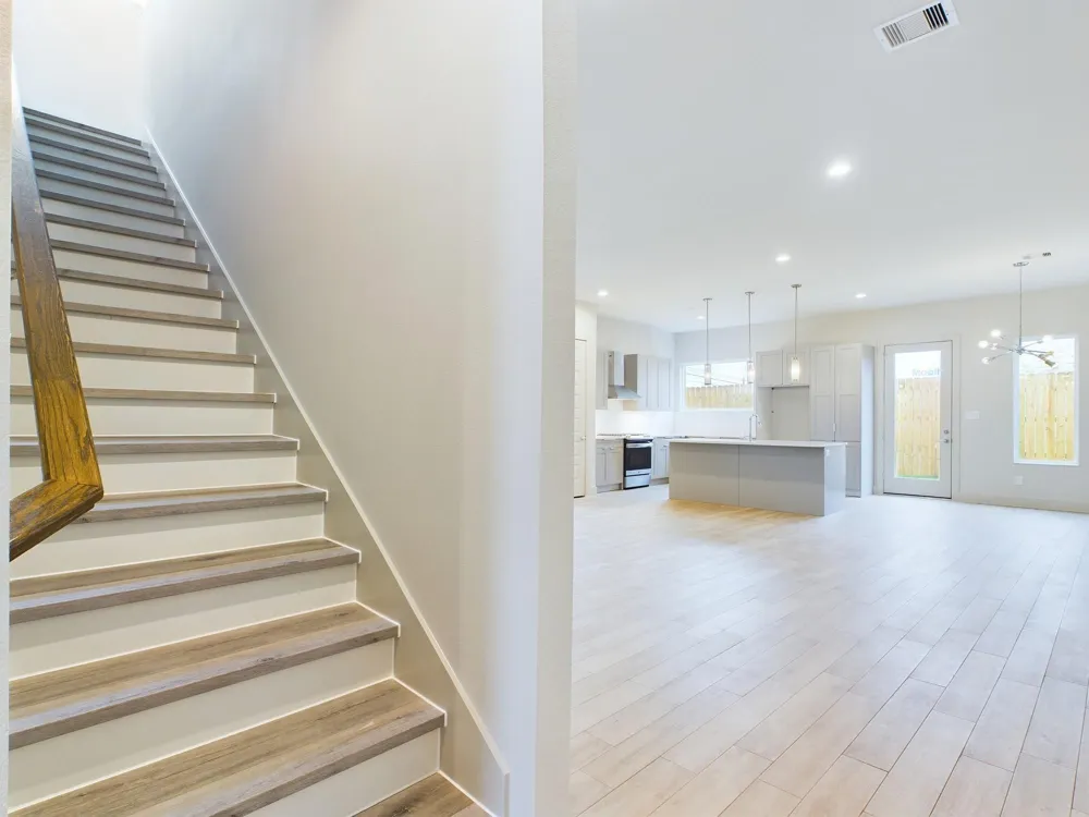 5726 Rucio Lane Houston, TX 77092