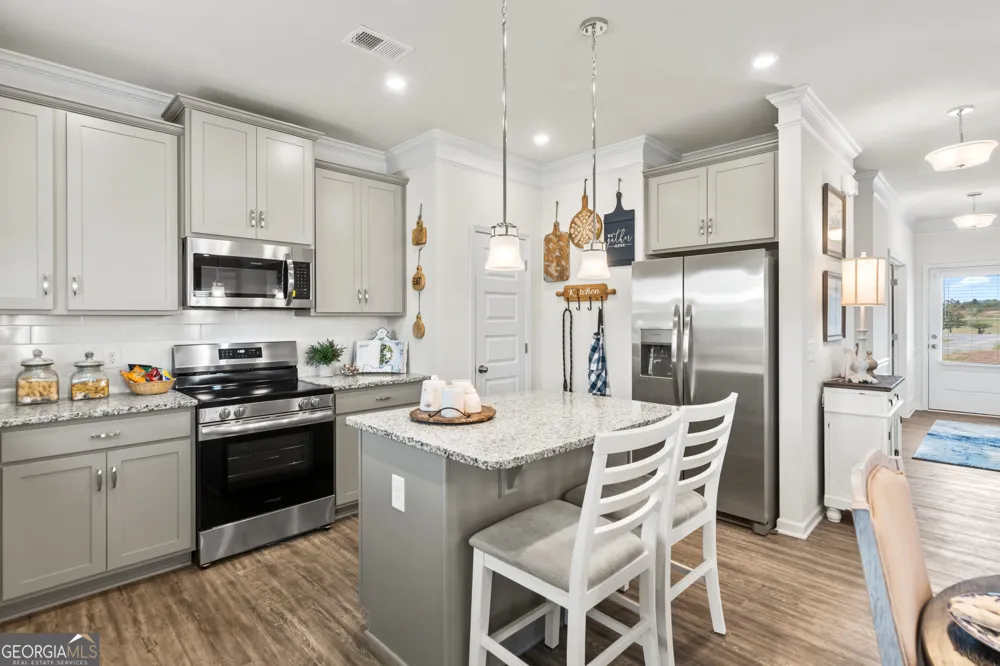 208 Antiquity CIR Perry, GA 31069