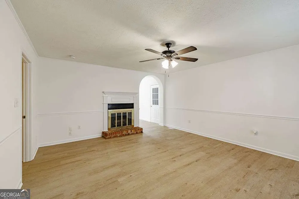 135 Longbranch CT Athens, GA 30605
