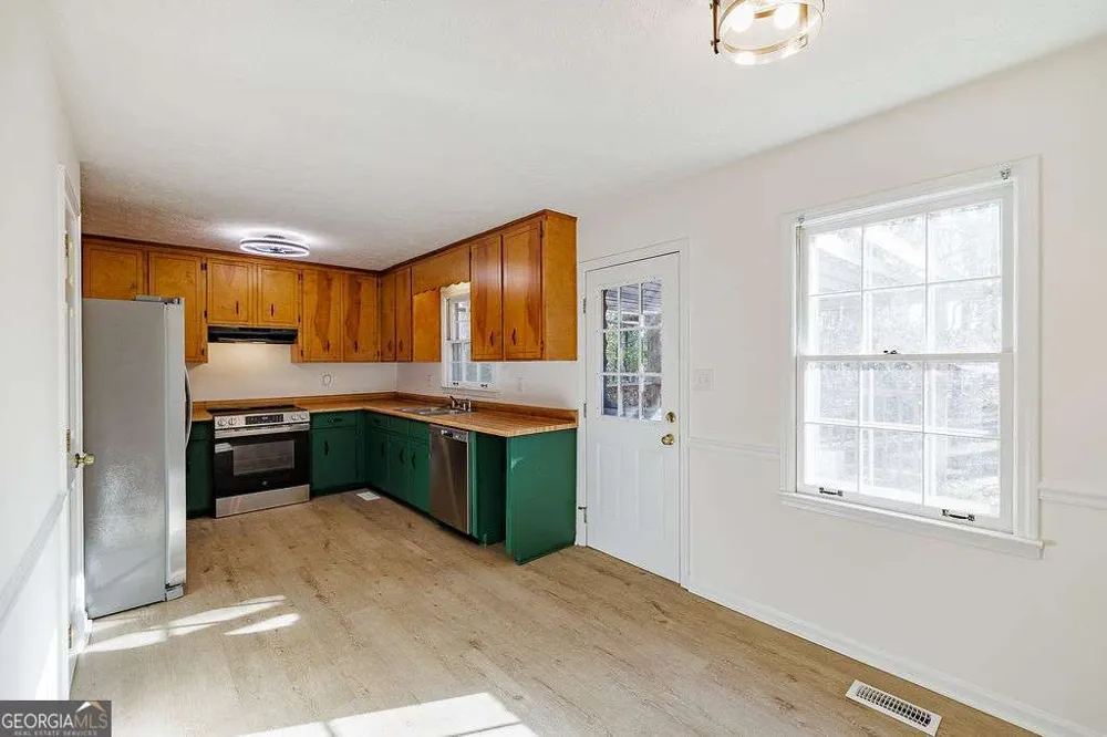 135 Longbranch CT Athens, GA 30605