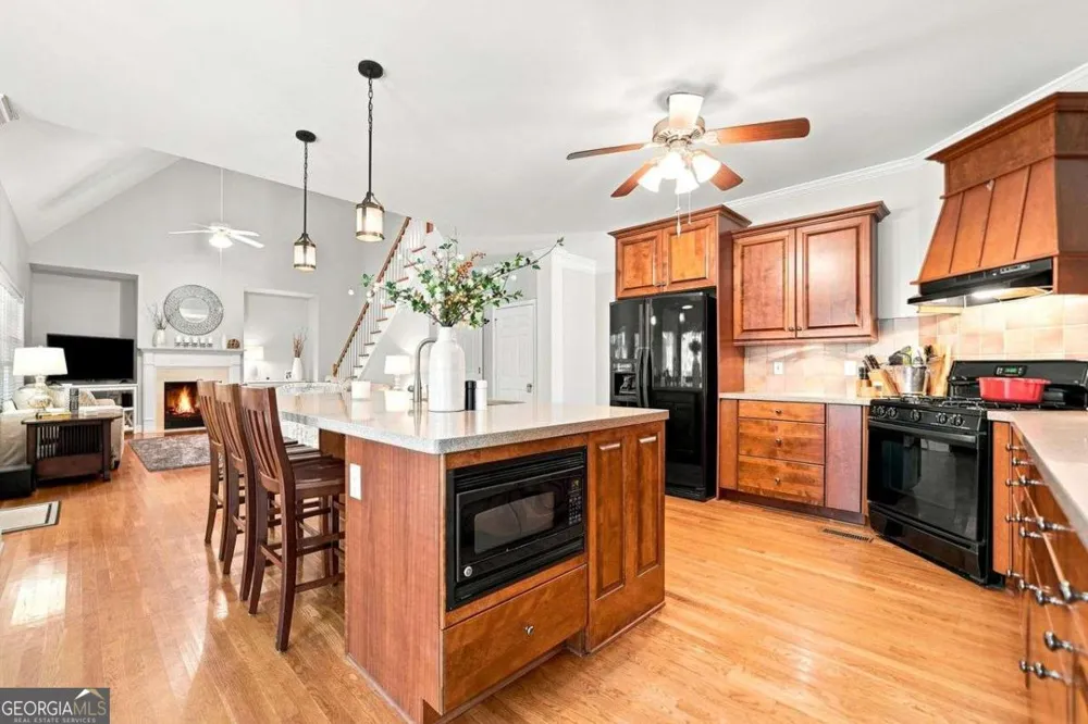 355 Mccook CIR NW Kennesaw, GA 30144