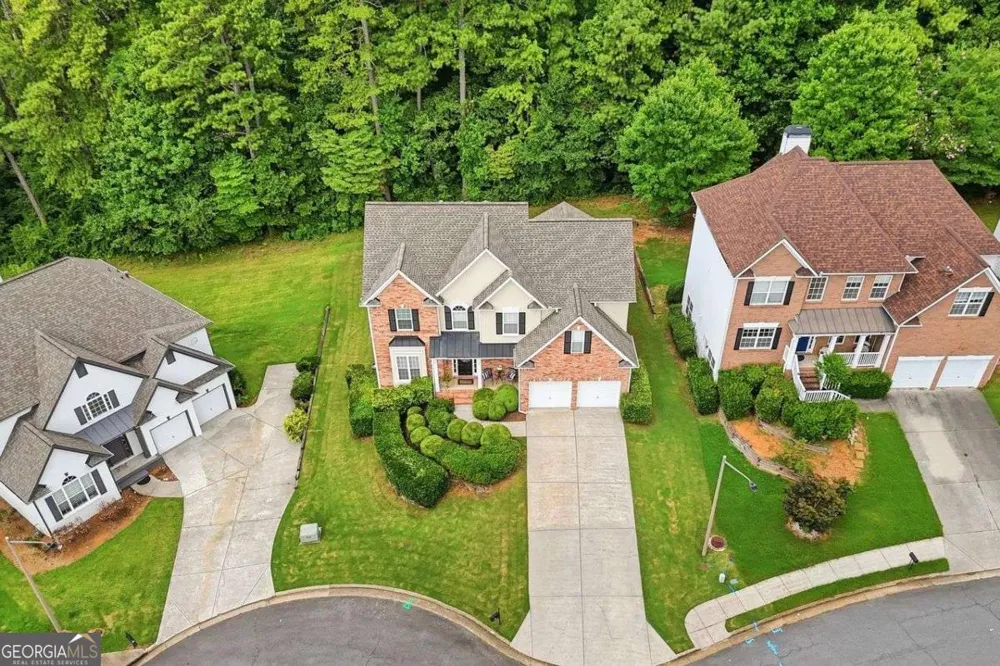 355 Mccook CIR NW Kennesaw, GA 30144