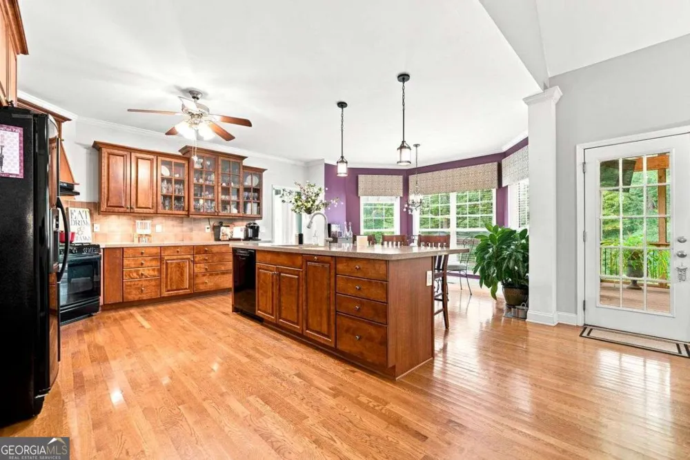 355 Mccook CIR NW Kennesaw, GA 30144