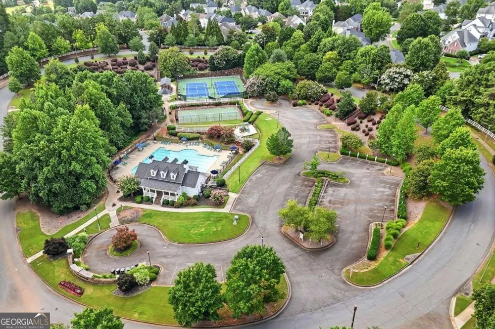355 Mccook CIR NW Kennesaw, GA 30144