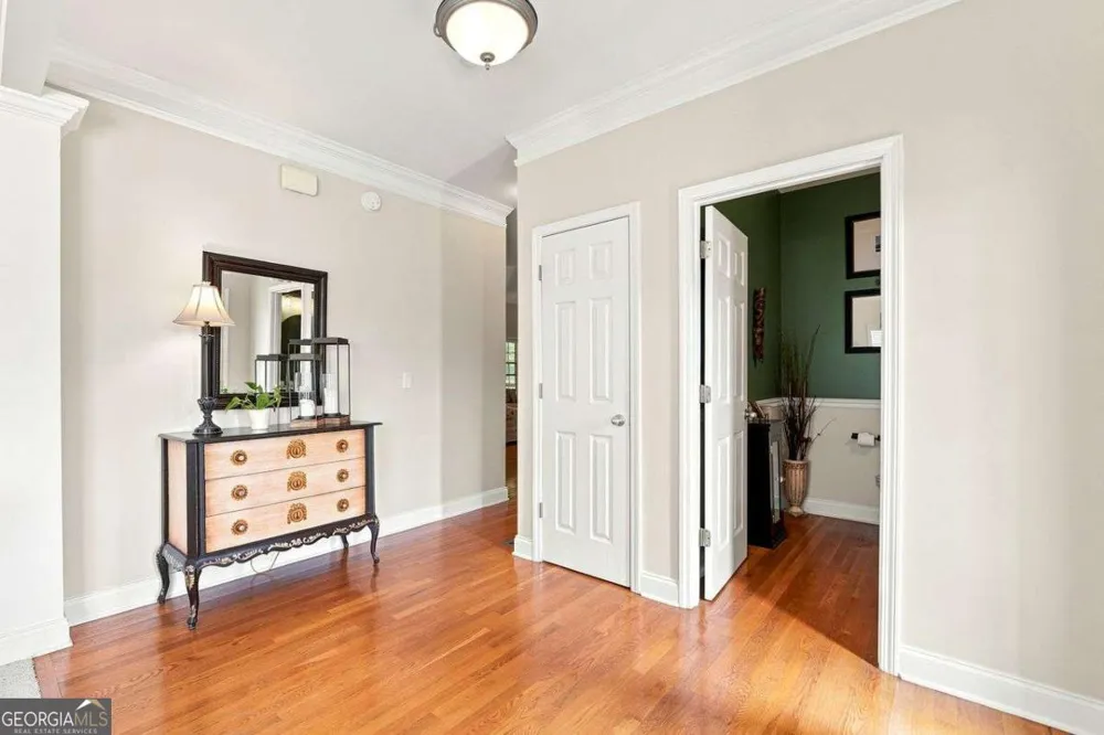 355 Mccook CIR NW Kennesaw, GA 30144