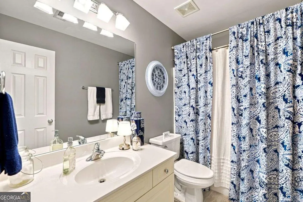 355 Mccook CIR NW Kennesaw, GA 30144