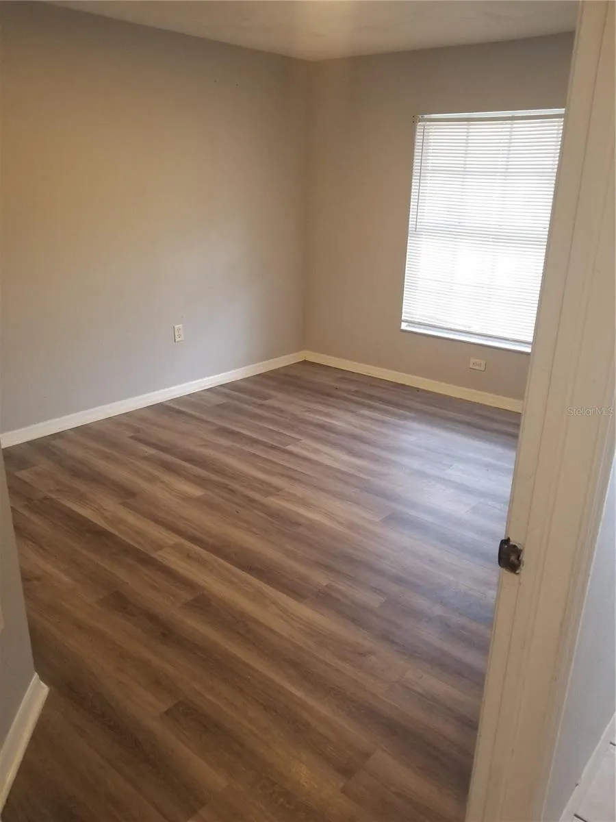37221 GRASSY HILL LANE Dade City, FL 33525
