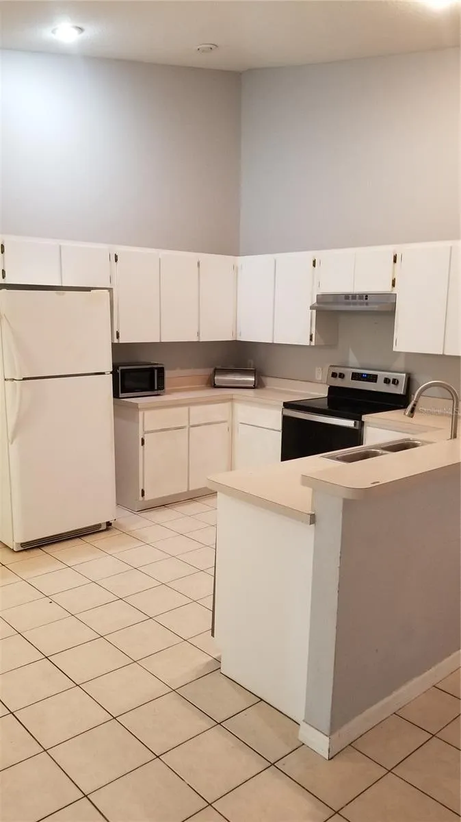37221 GRASSY HILL LANE Dade City, FL 33525