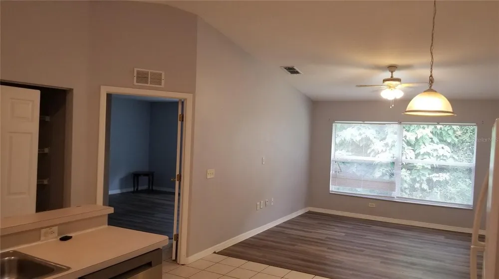 37221 GRASSY HILL LANE Dade City, FL 33525
