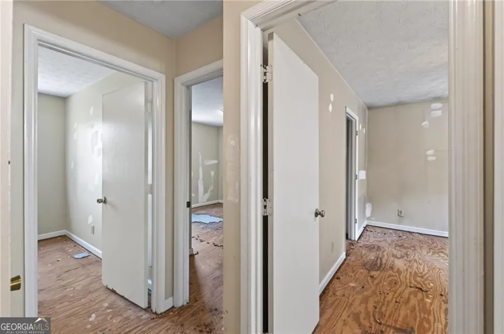 6077 Cherokee Valley LN Lithonia, GA 30058