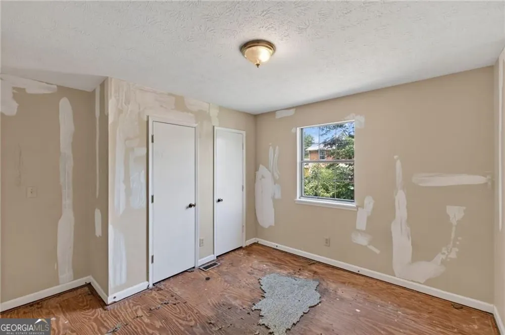 6077 Cherokee Valley LN Lithonia, GA 30058
