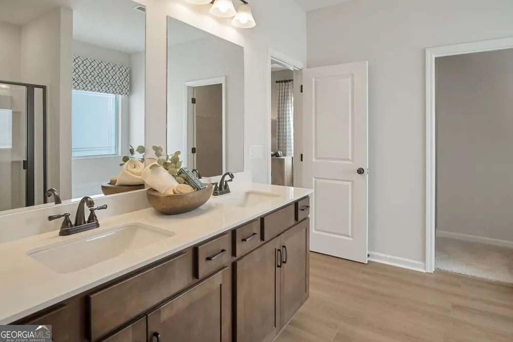 215 Antiquity CIR Perry, GA 31069