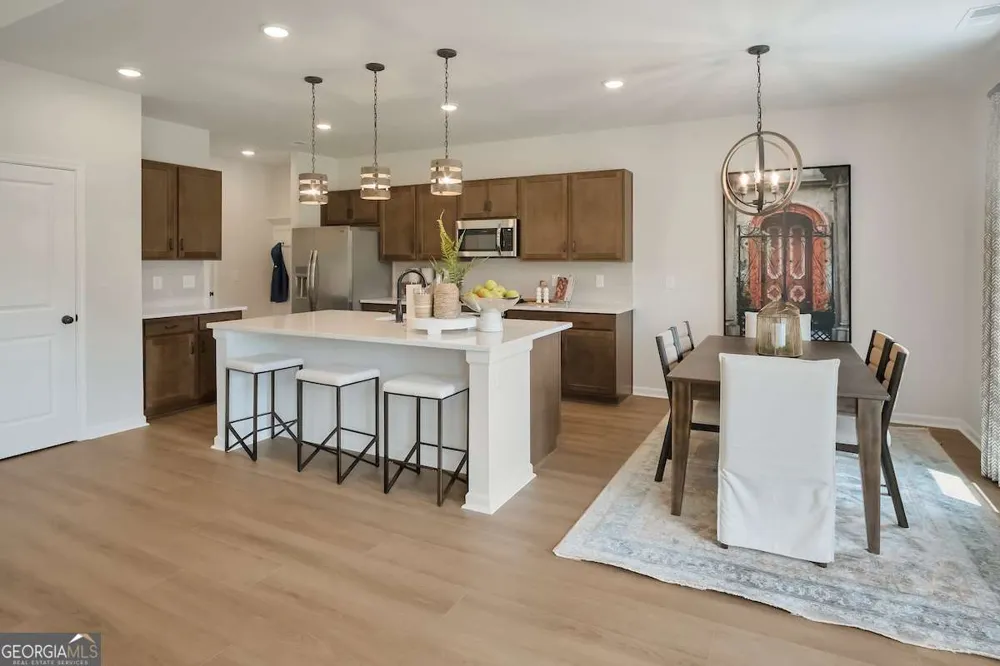 215 Antiquity CIR Perry, GA 31069