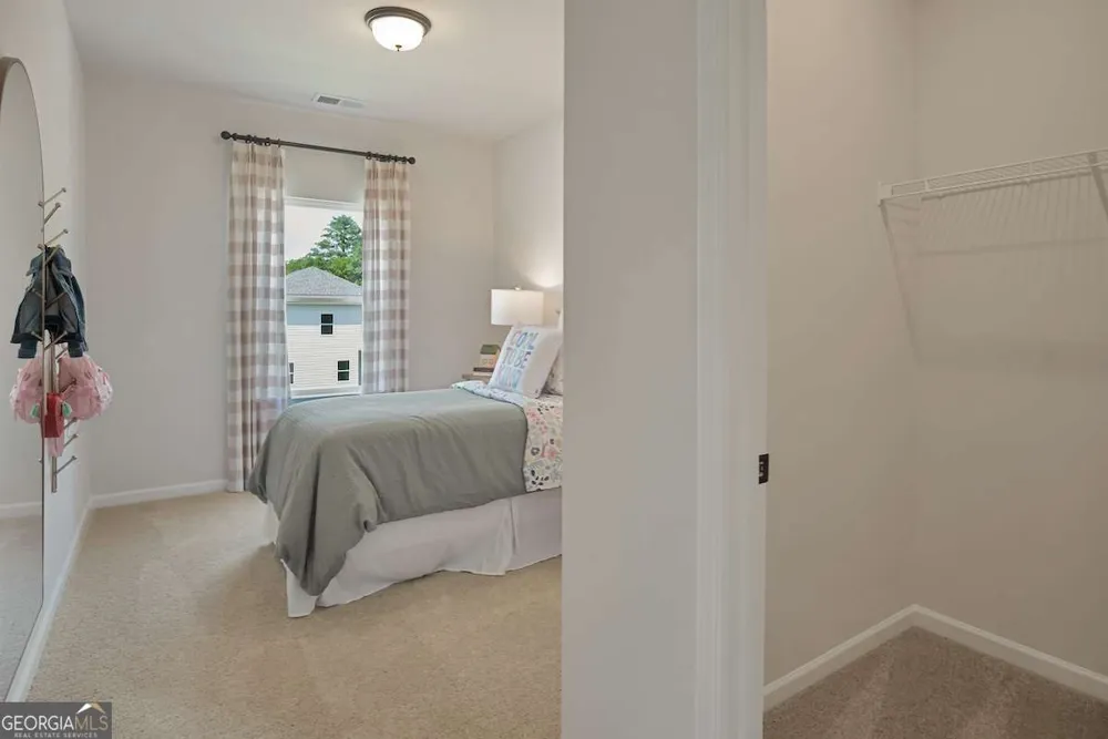 215 Antiquity CIR Perry, GA 31069