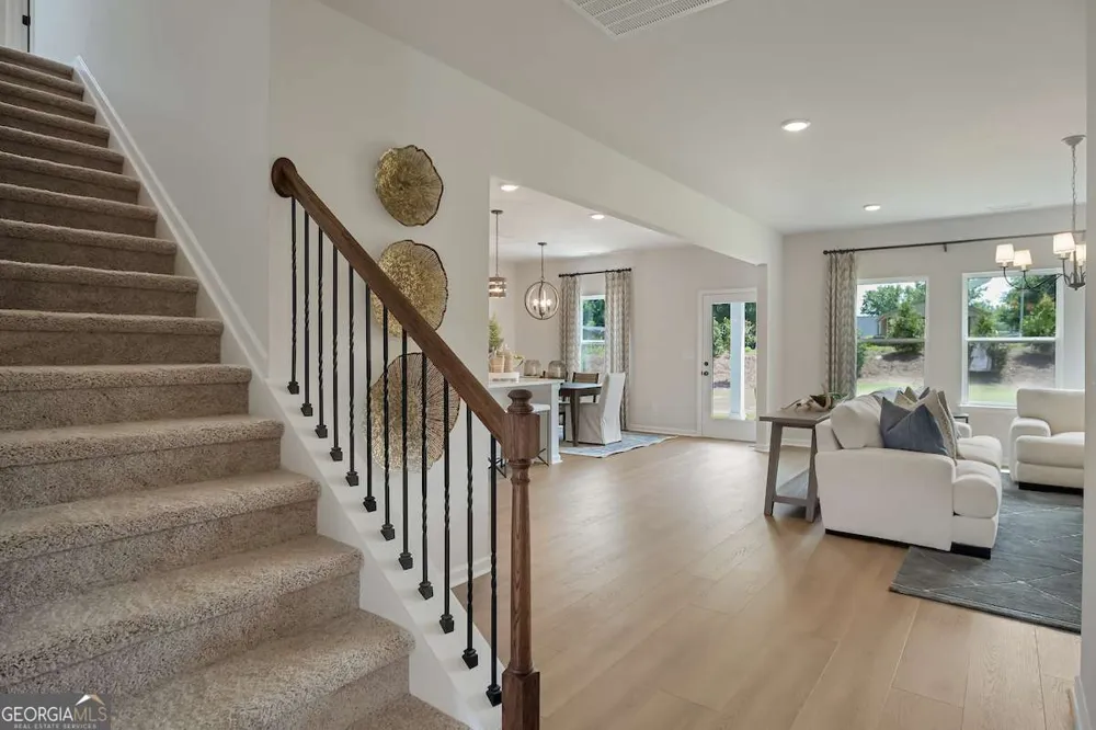 215 Antiquity CIR Perry, GA 31069
