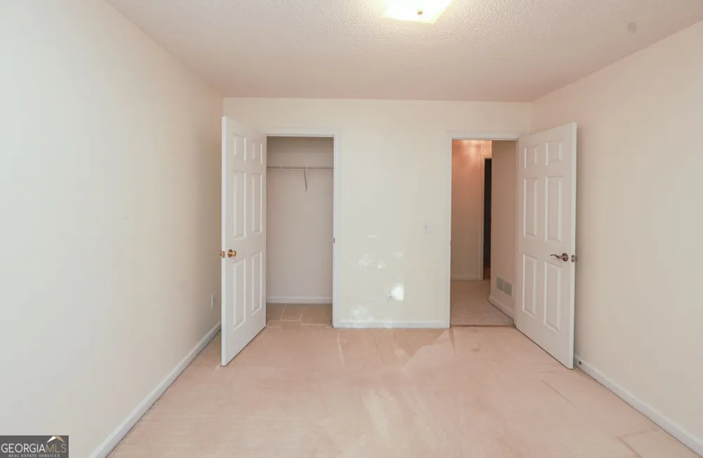 3029 Clove Tree LN Woodstock, GA 30189