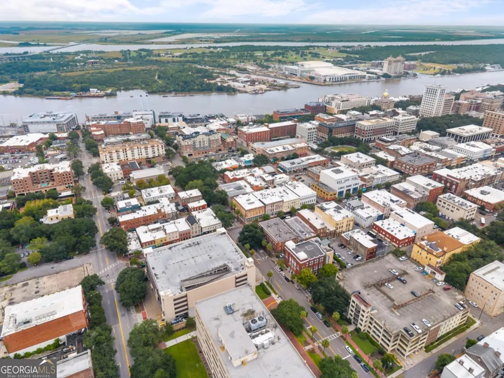 310 W Broughton ST Savannah, GA 31401
