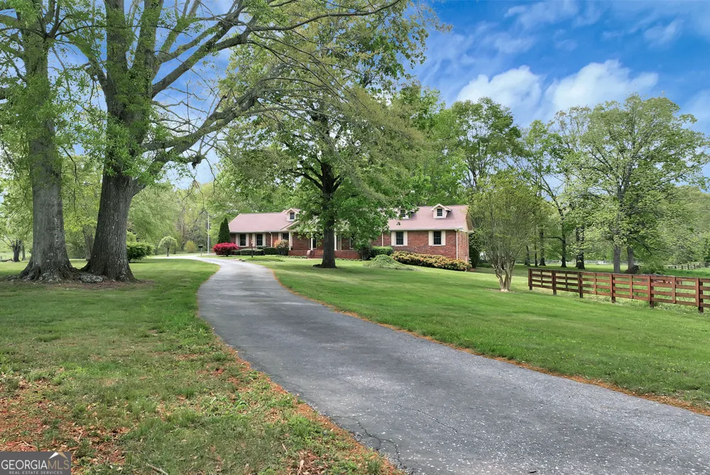 2801 Hwy 105 Demorest, GA 30535
