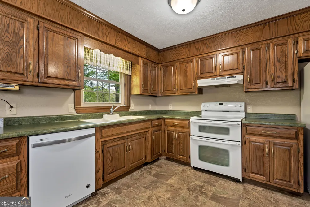 2801 Hwy 105 Demorest, GA 30535