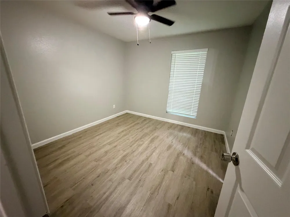 1507 Bonnie Street South Houston, TX 77587