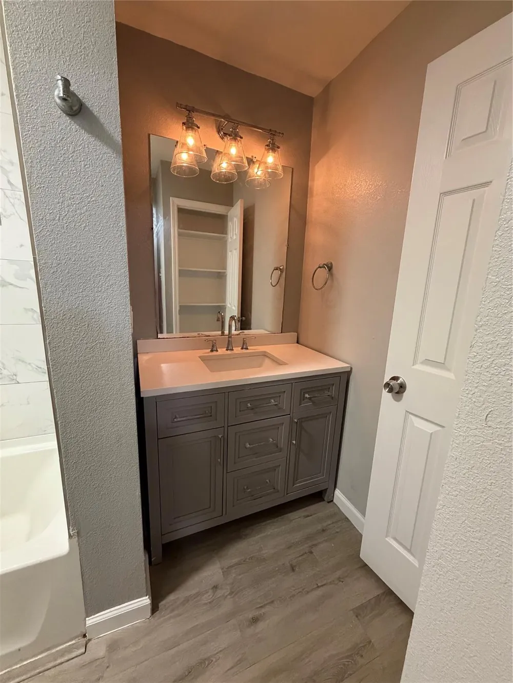 1507 Bonnie Street South Houston, TX 77587