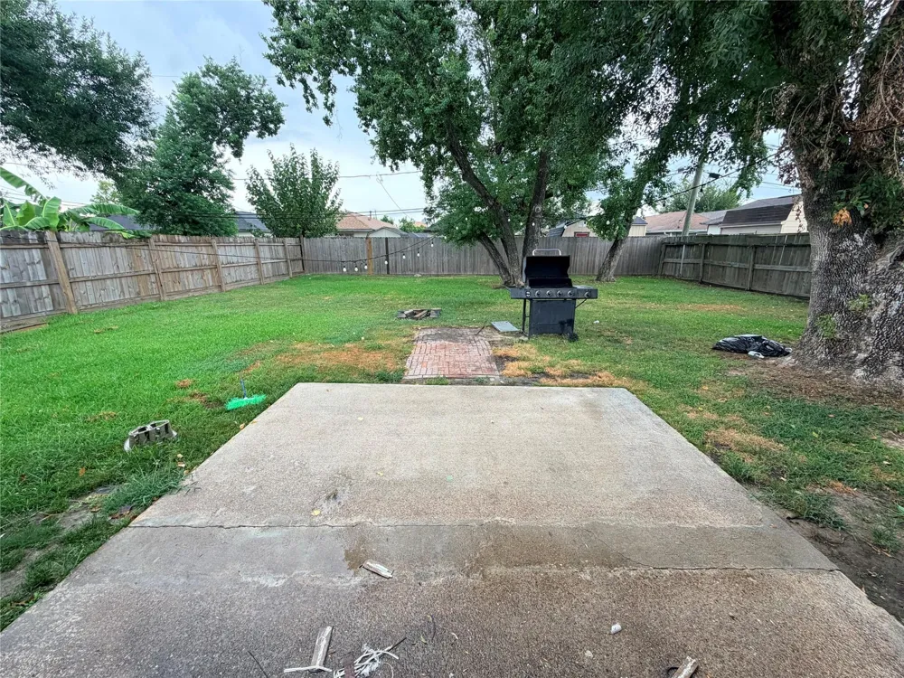 1507 Bonnie Street South Houston, TX 77587
