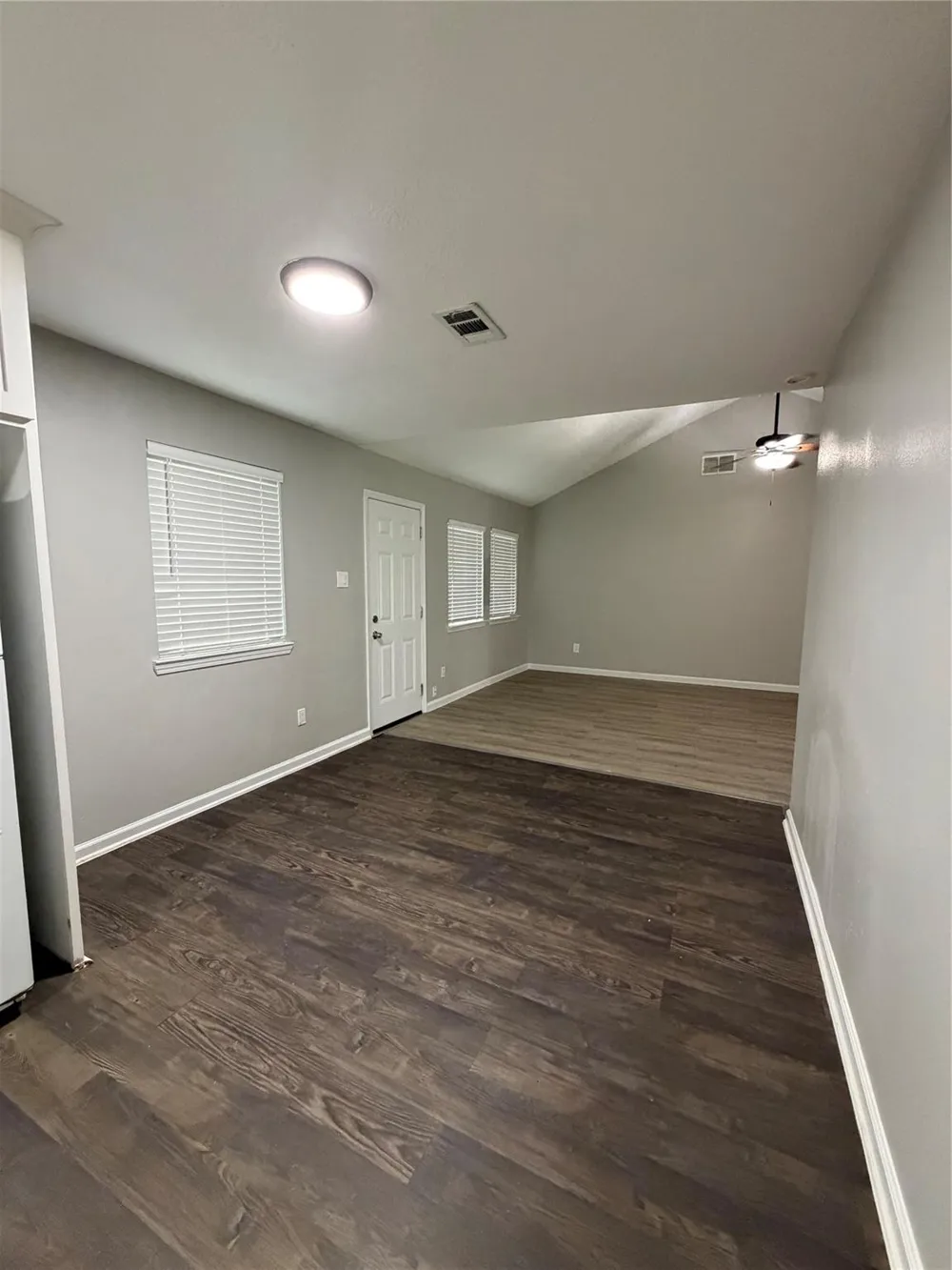 1507 Bonnie Street South Houston, TX 77587