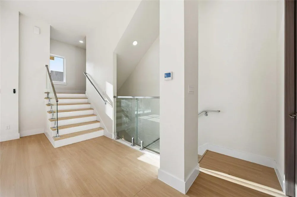 4216 Dreyfus Street Houston, TX 77021