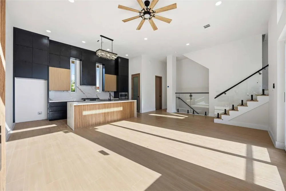 4216 Dreyfus Street Houston, TX 77021