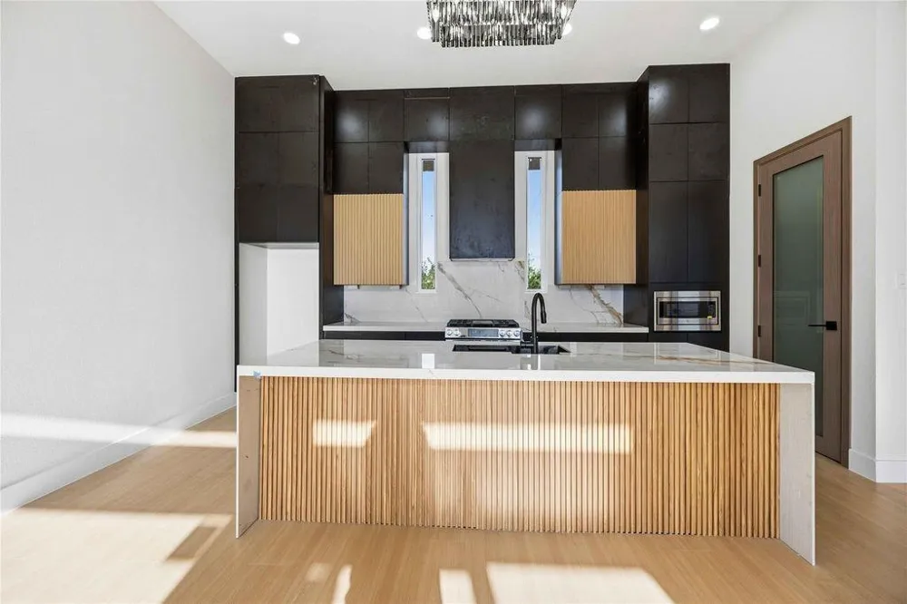 4216 Dreyfus Street Houston, TX 77021