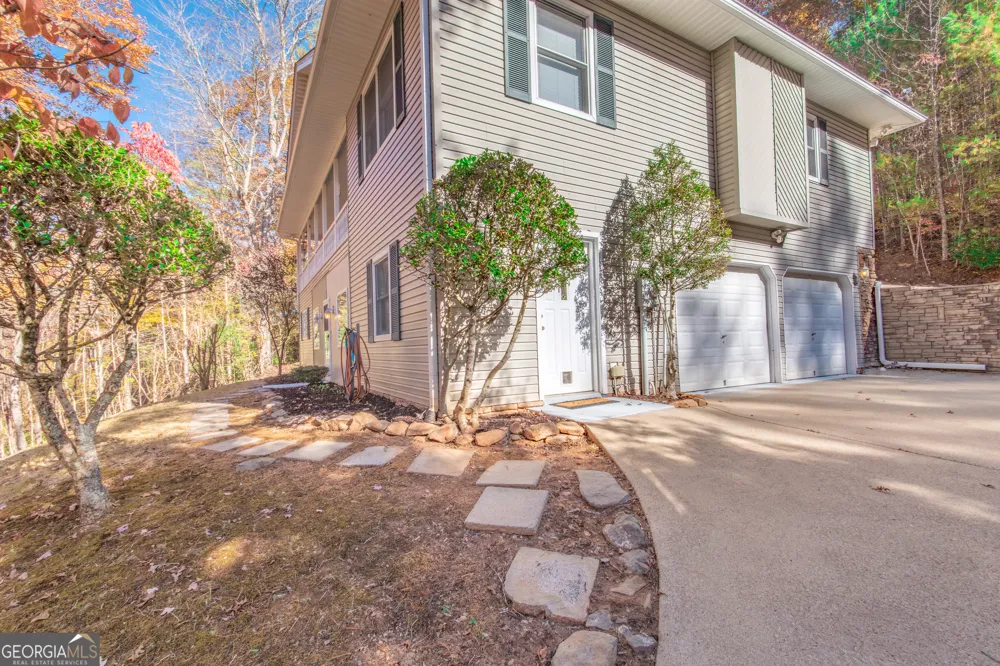 339 Wehunt RD Blue Ridge, GA 30513