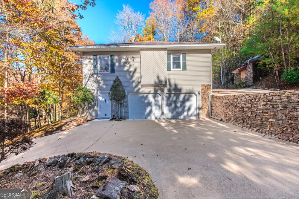 339 Wehunt RD Blue Ridge, GA 30513