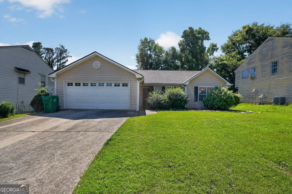 3235 Hunters Crossing PT Lithonia, GA 30038