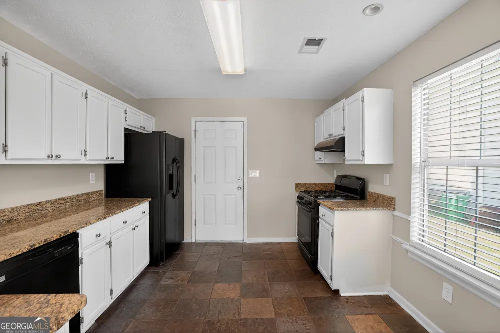 3235 Hunters Crossing PT Lithonia, GA 30038