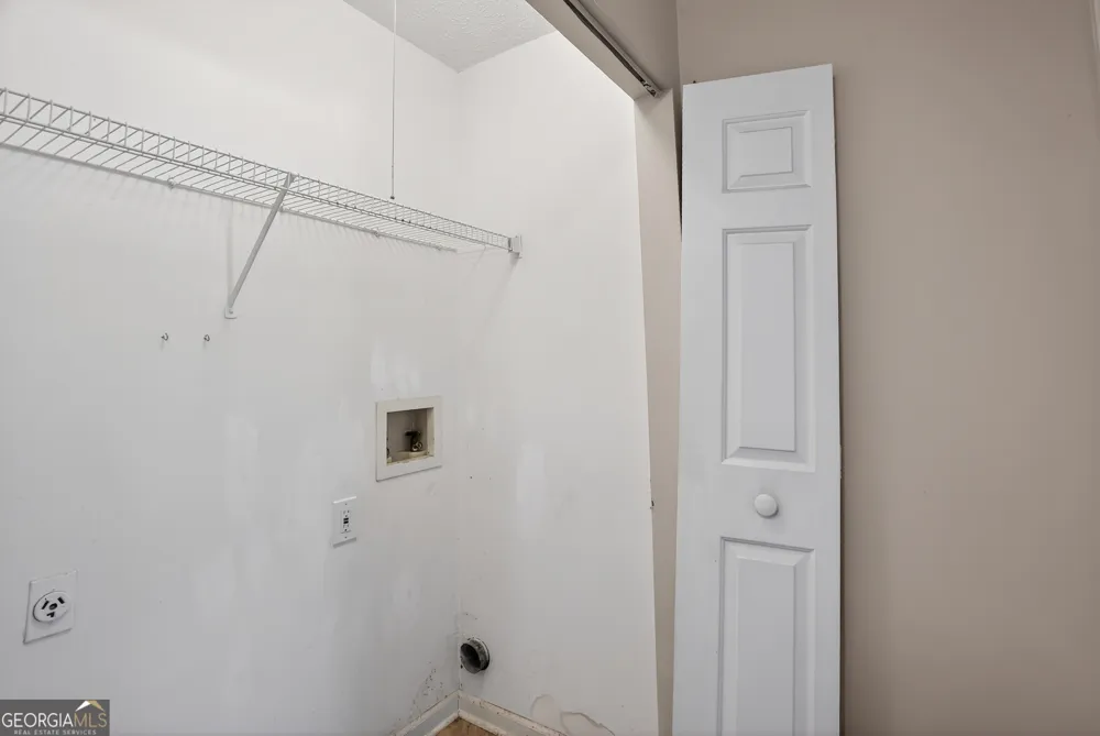 3235 Hunters Crossing PT Lithonia, GA 30038
