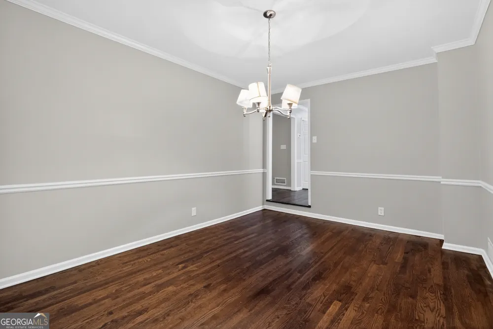 7127 Riverside DR Atlanta, GA 30328